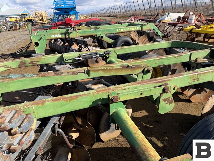 john-deere-455-image-46