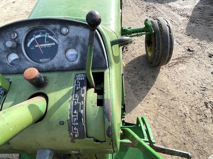 john-deere-4020-image-39