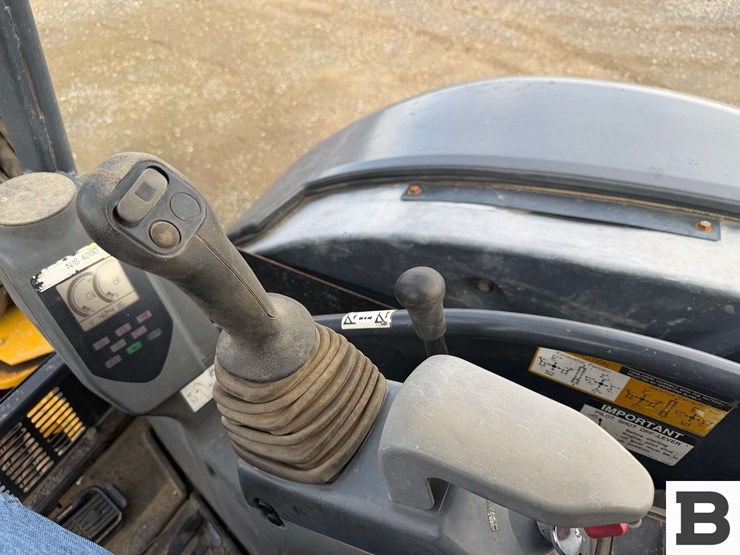 2012-deere-50d-image-36