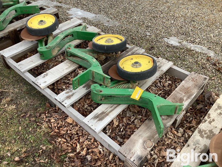 john-deere-1775-image-5