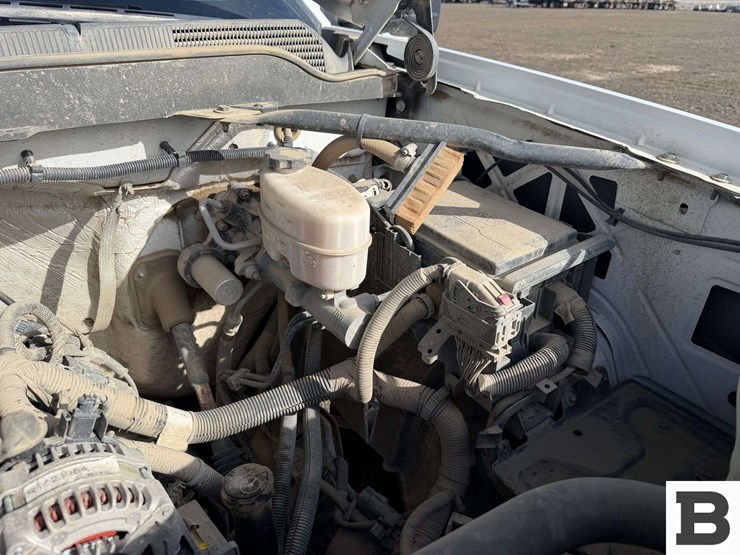 2018-chevrolet-silverado-3500-image-31