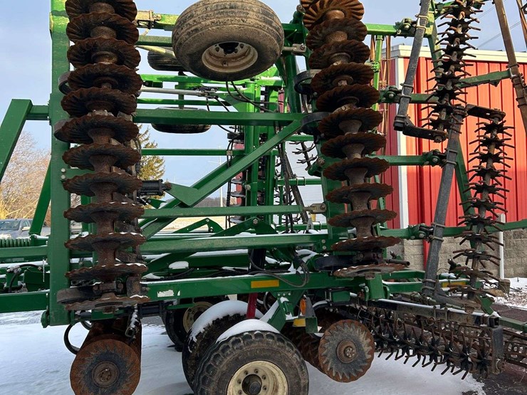 great-plains-3000tm-image-3