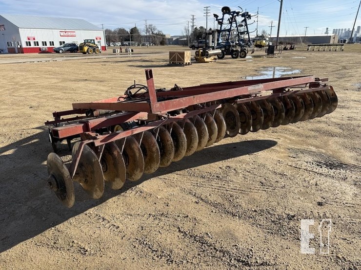 international-370-image-4