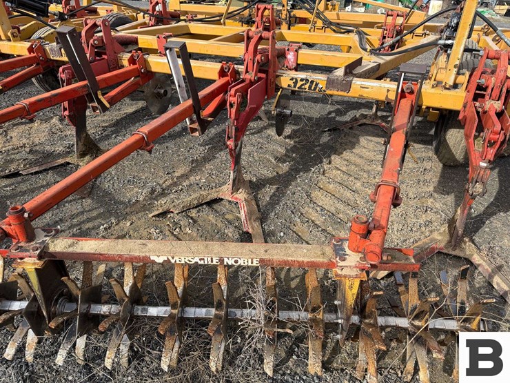 1995-haybuster-3200-image-27