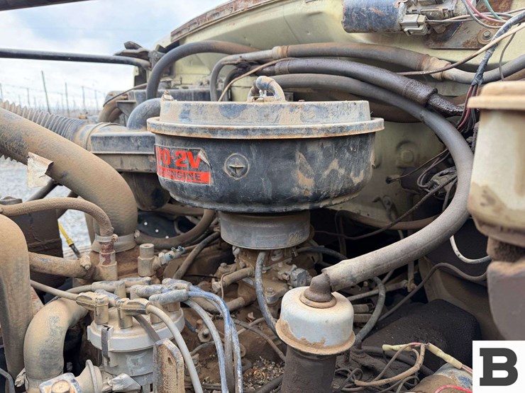 1990-ford-f700-image-24