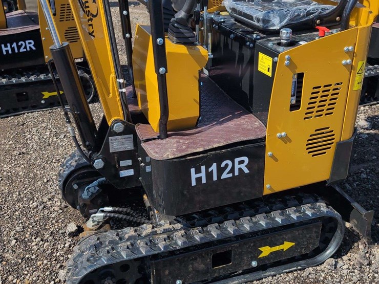 cfg-industrial-mini-excavator---h12r-image-3
