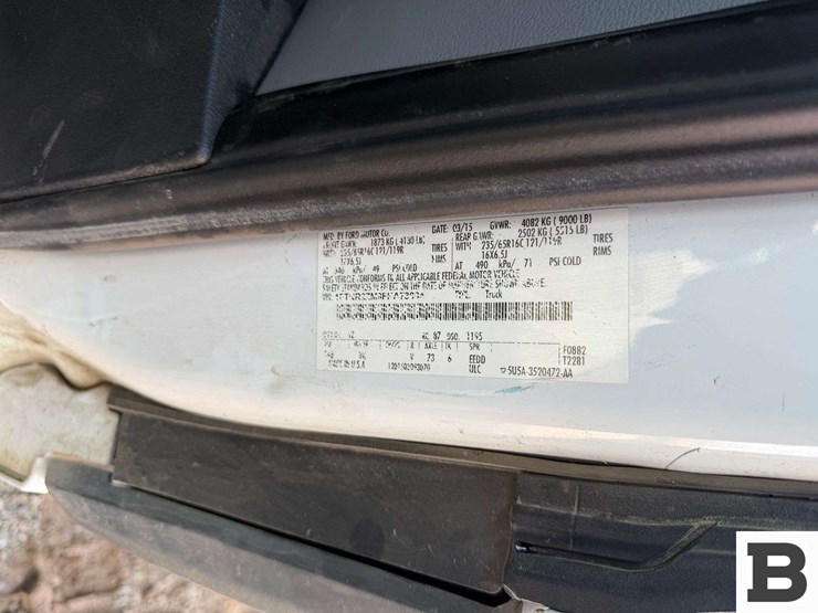 2015-ford-transit-image-11