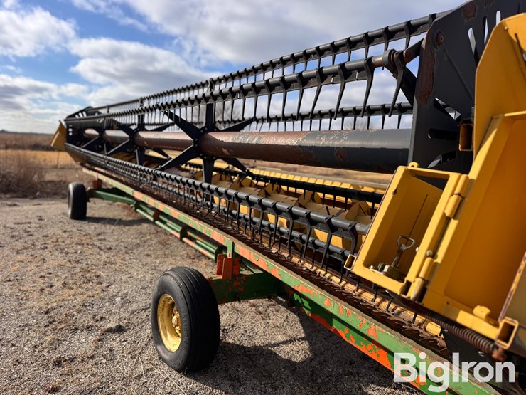 caterpillar-f30-image-14