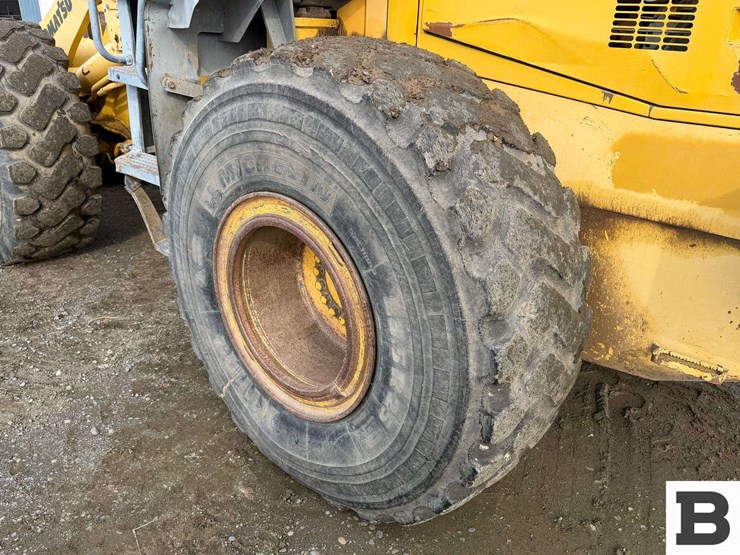 2001-komatsu-wa380-3-image-44