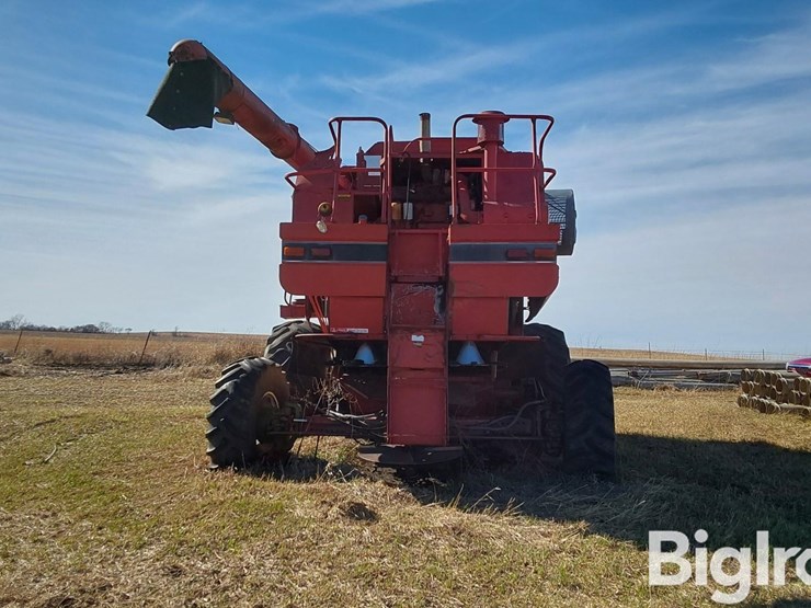 1985-case-ih-1480-image-8