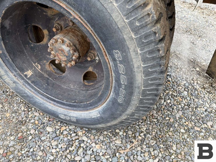 1986-ford-f700-image-14