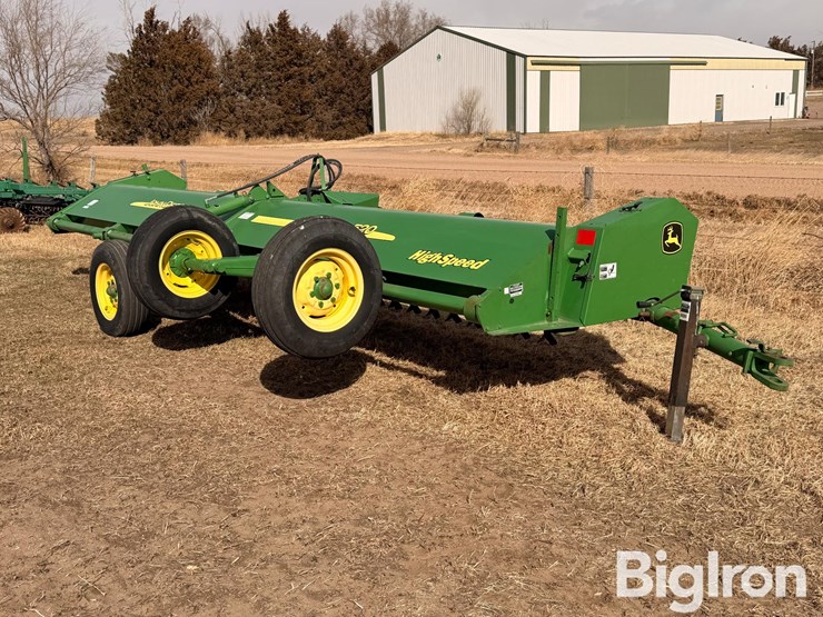 2013-john-deere-520-image-1