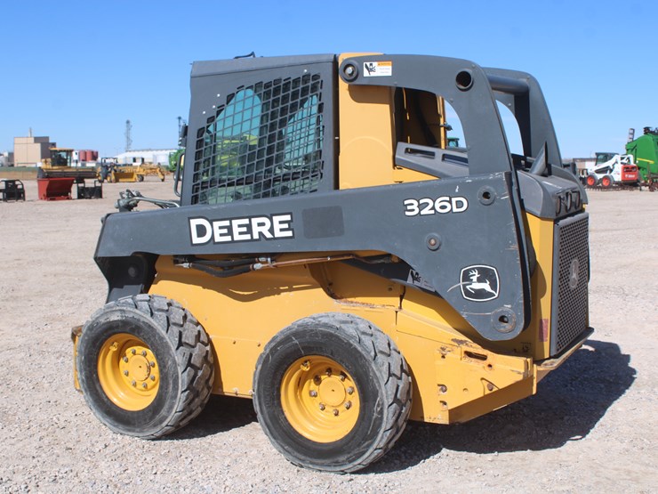 2011-deere-326d-image-9