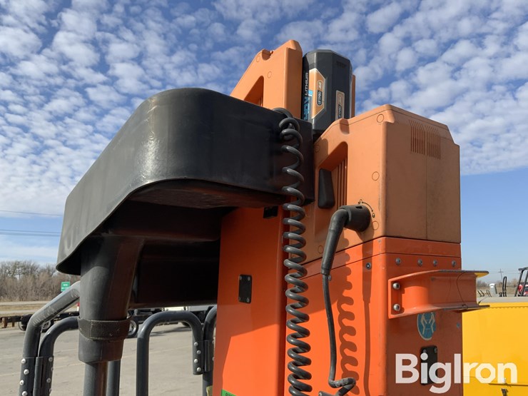 2018-jlg-ft70-image-18