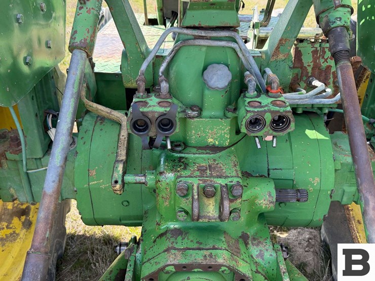 john-deere-2840-image-22