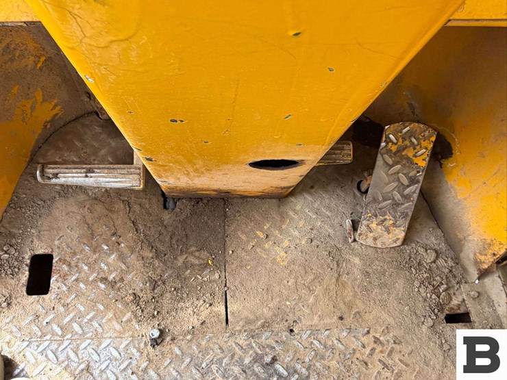 john-deere-544-image-68