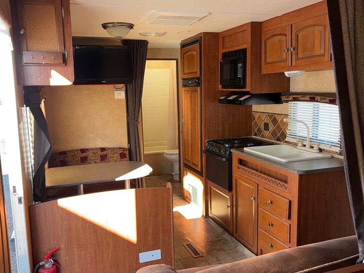 2012-jayco-jay-flight-camper-trailer-image-26