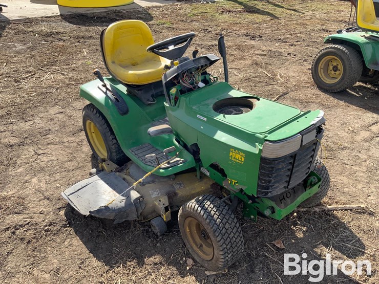 john-deere-gt235-image-3