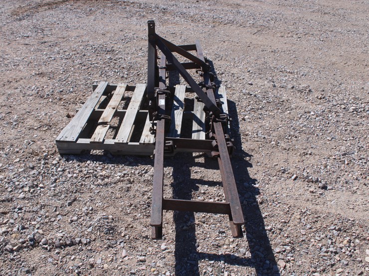 #2064-•-3-point-field-cultivator-tool-bar-image-4