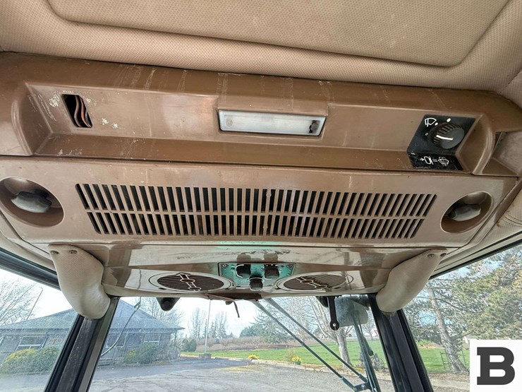 1996-john-deere-5400n-image-52