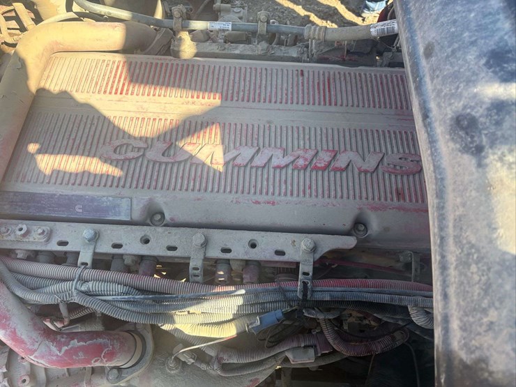 2013-peterbilt-367-image-14