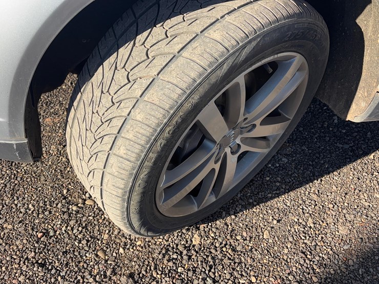 2011-audi-q7-image-16