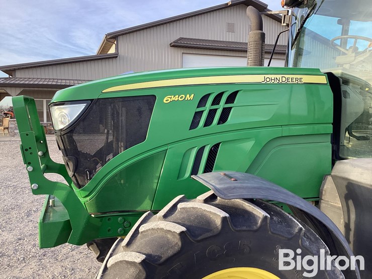 2013-john-deere-6140m-image-15