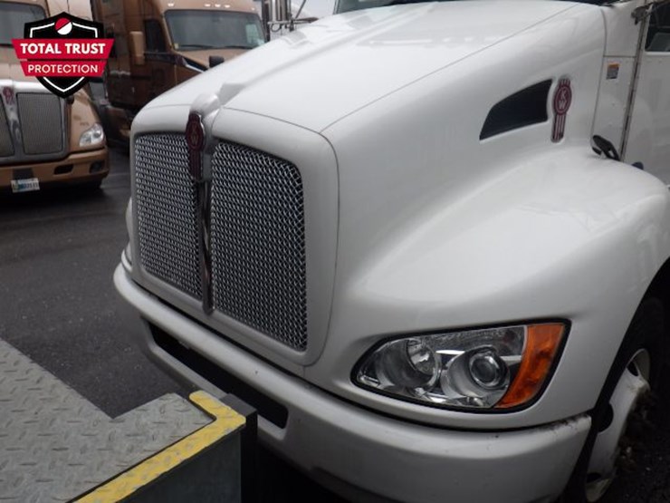 2022-kenworth-t270-image-2