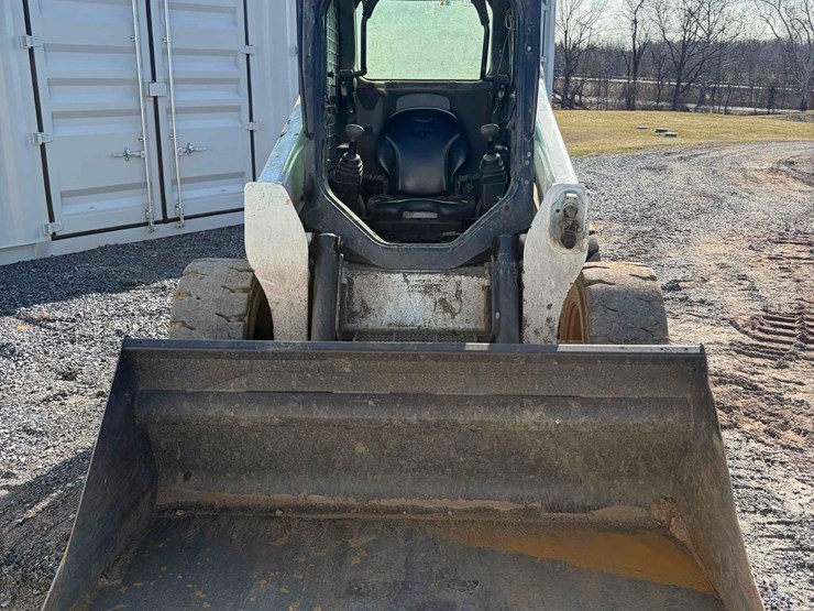 2011-bobcat-s770-image-2