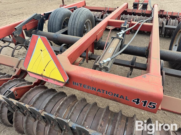 case-ih-415-image-15