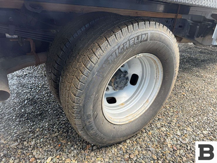 2019-ford-f350-image-15