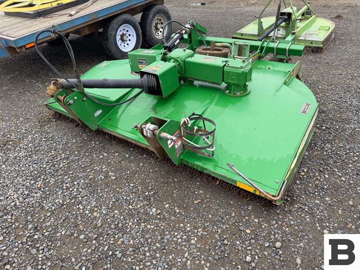 2019-john-deere-8-image-1