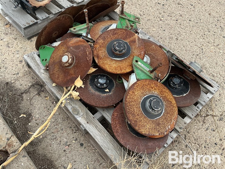 john-deere-12-image-3