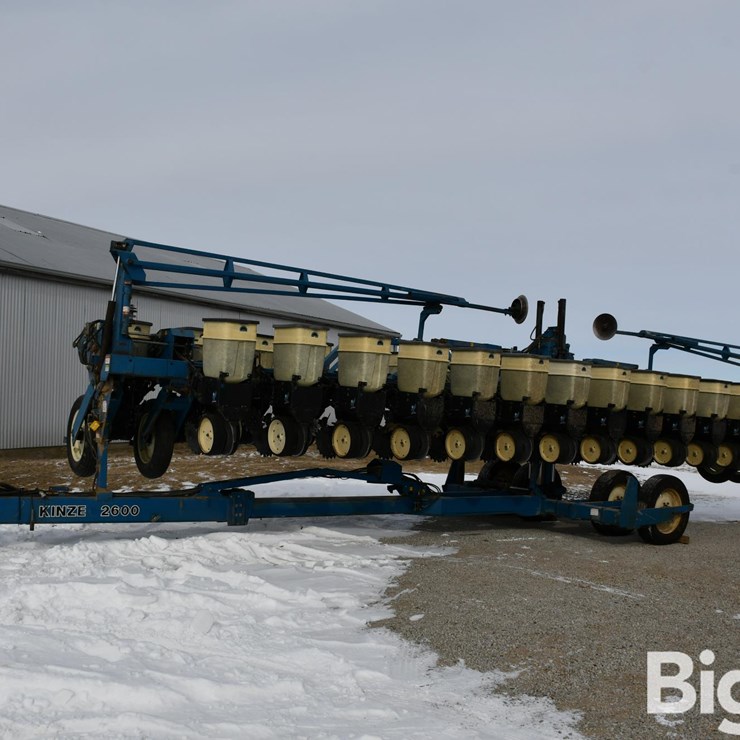KINZE 2600