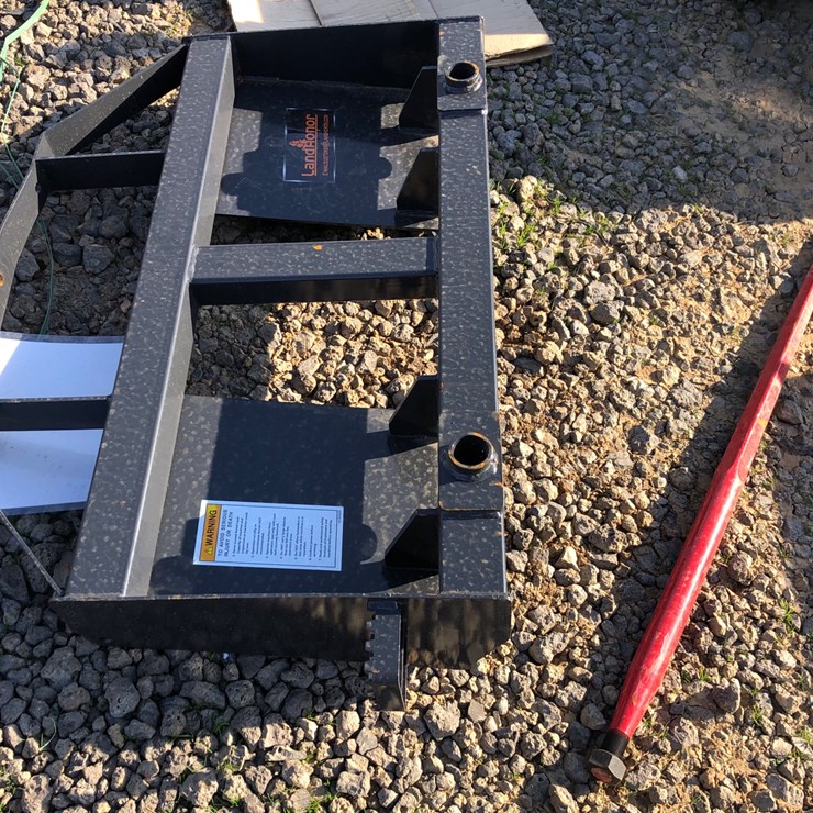 #72 • SKID STEER HAY SPEAR