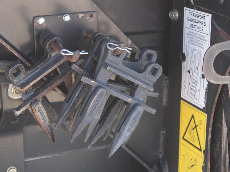 2011-case-ih-2162-image-42