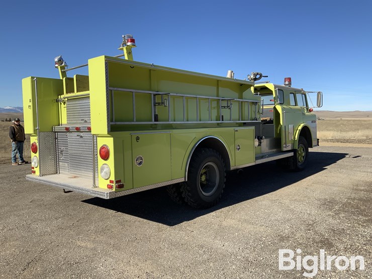 1979-ford-900-image-5