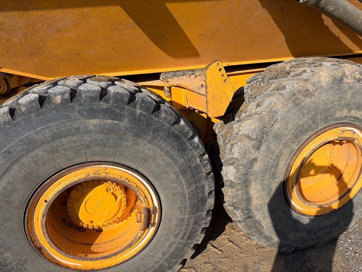 2017-volvo-a25g-image-9