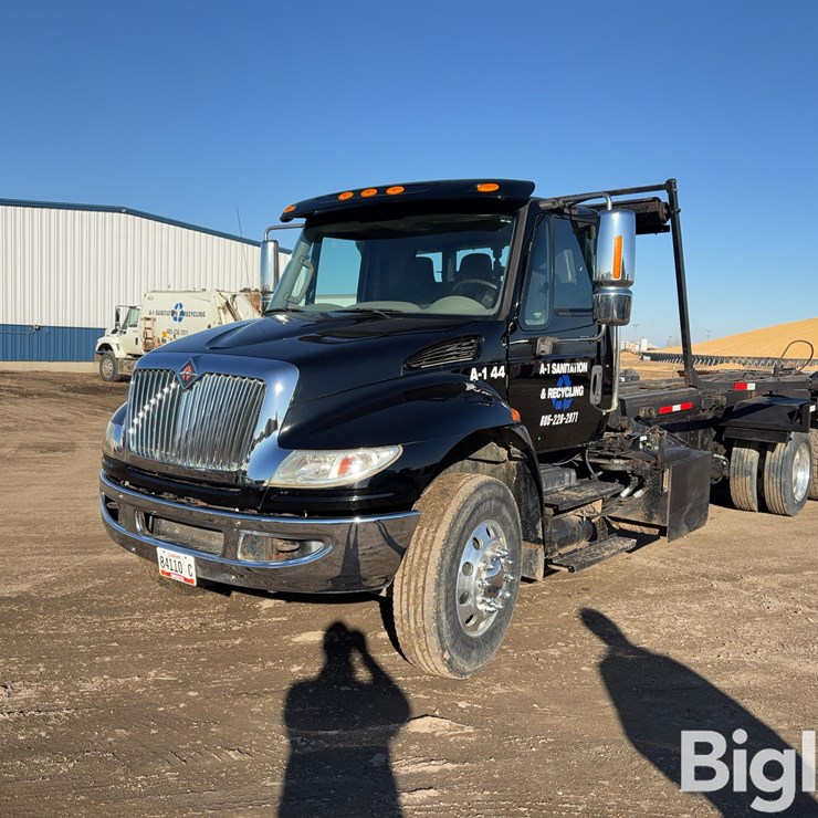 2012 INTERNATIONAL DURASTAR 4300