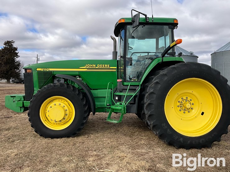 2001-john-deere-8110-image-8