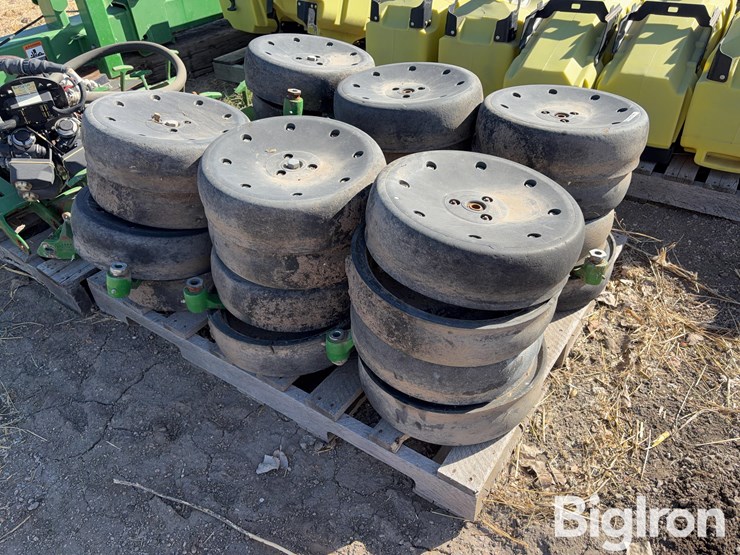 deere-tires-image-3