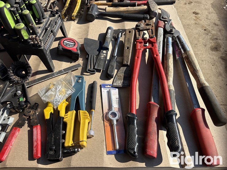 skid-of-shop-tools-image-12