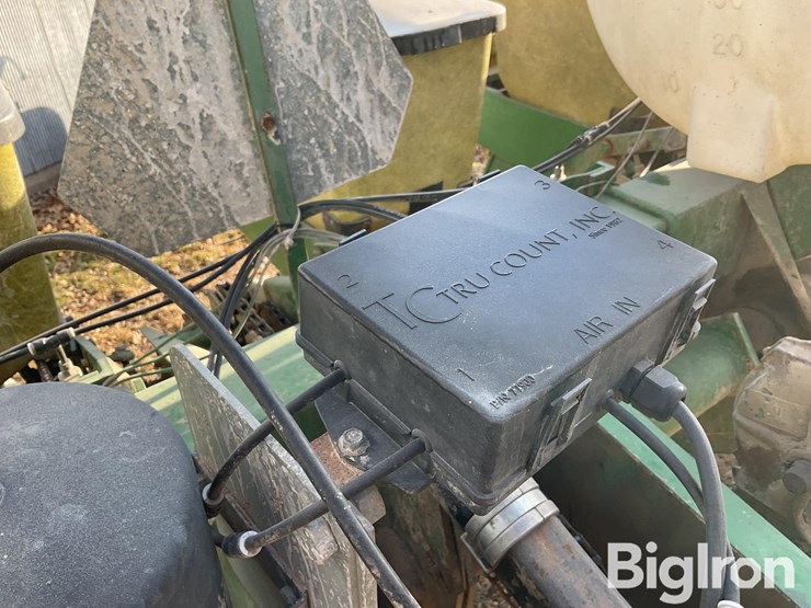 john-deere-7000-image-19