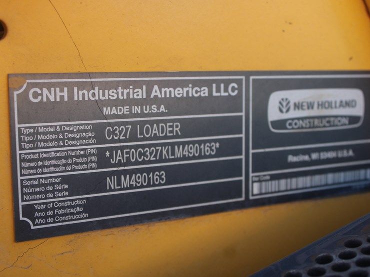 2021-new-holland-c327-image-41