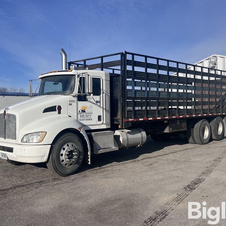 2009 KENWORTH T370