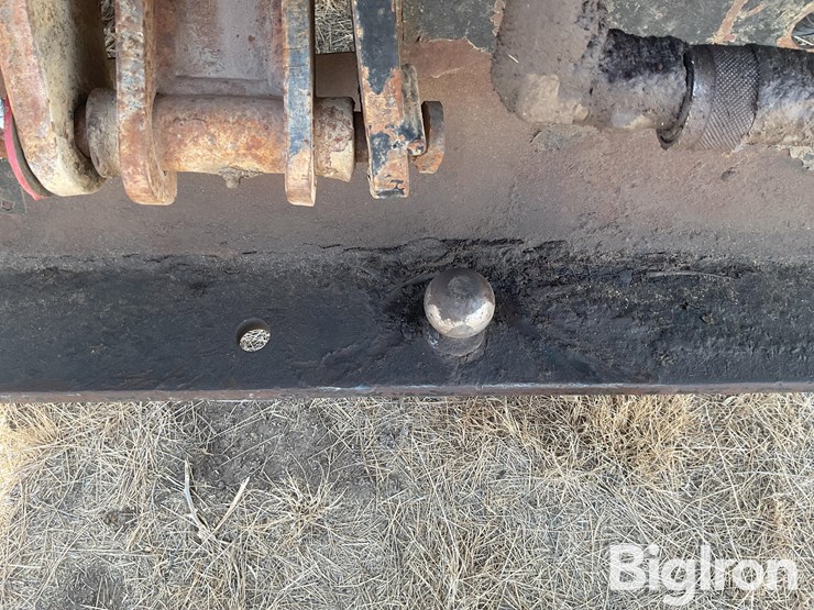 2004-gmc-k2500-image-19