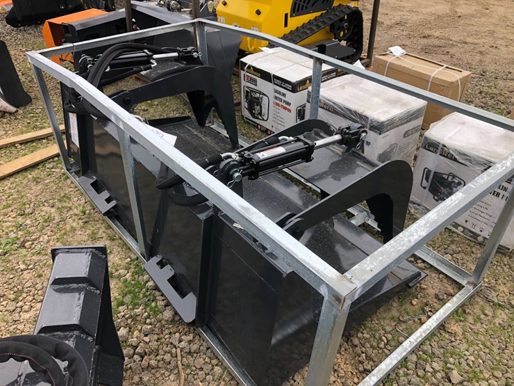 #79-•-72”-grapple-bucket-image-2