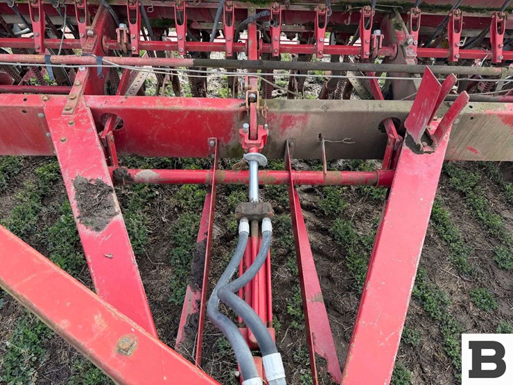 international-10-image-26