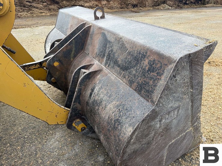 caterpillar-928g-image-59