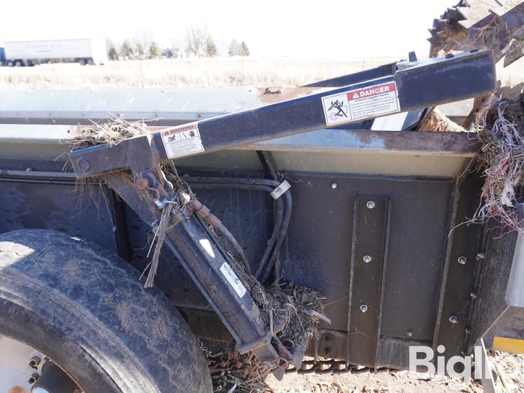 meyers-m350-image-11